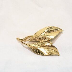 Leaf Shape Fall Gold tone Brooch Lapel Pin 2.5" Vintage Leaves